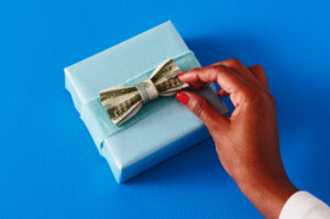 Read more about the article 15 Artistic Money Gift Ideas to Make Your Cash Look Innovative